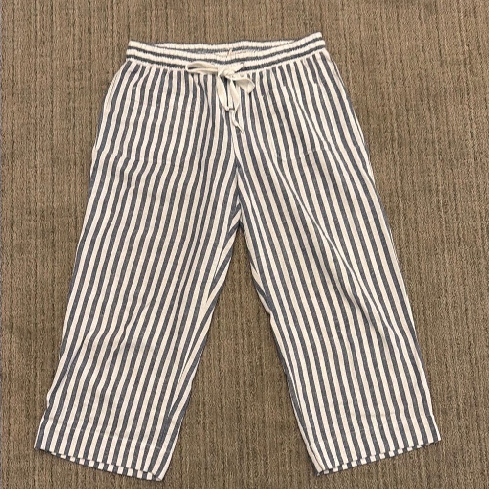 Kids Blue and White Striped Pull-On Cropped Pants